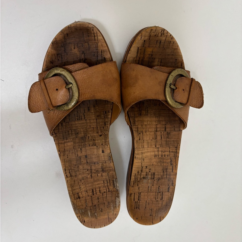 Kork Ease Minka boho light brown leather buckle sandals cork comfort shoe size 9